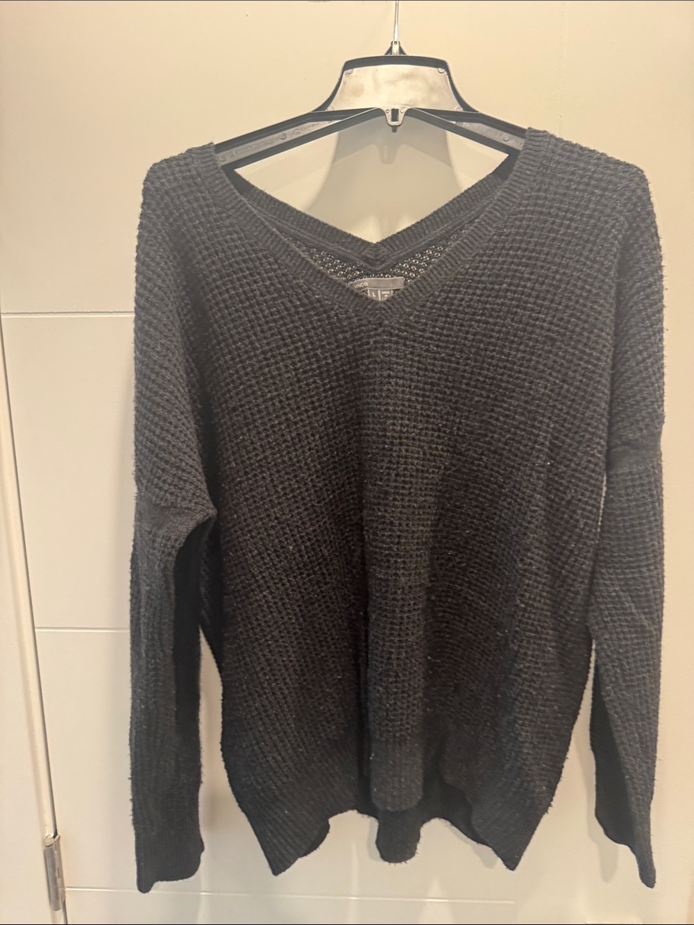 Vince Black Women's V-Neck Waffle Knit Sweater